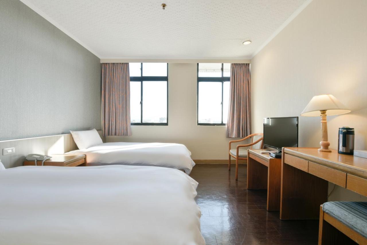 Back Home Hotel Цзяи Экстерьер фото