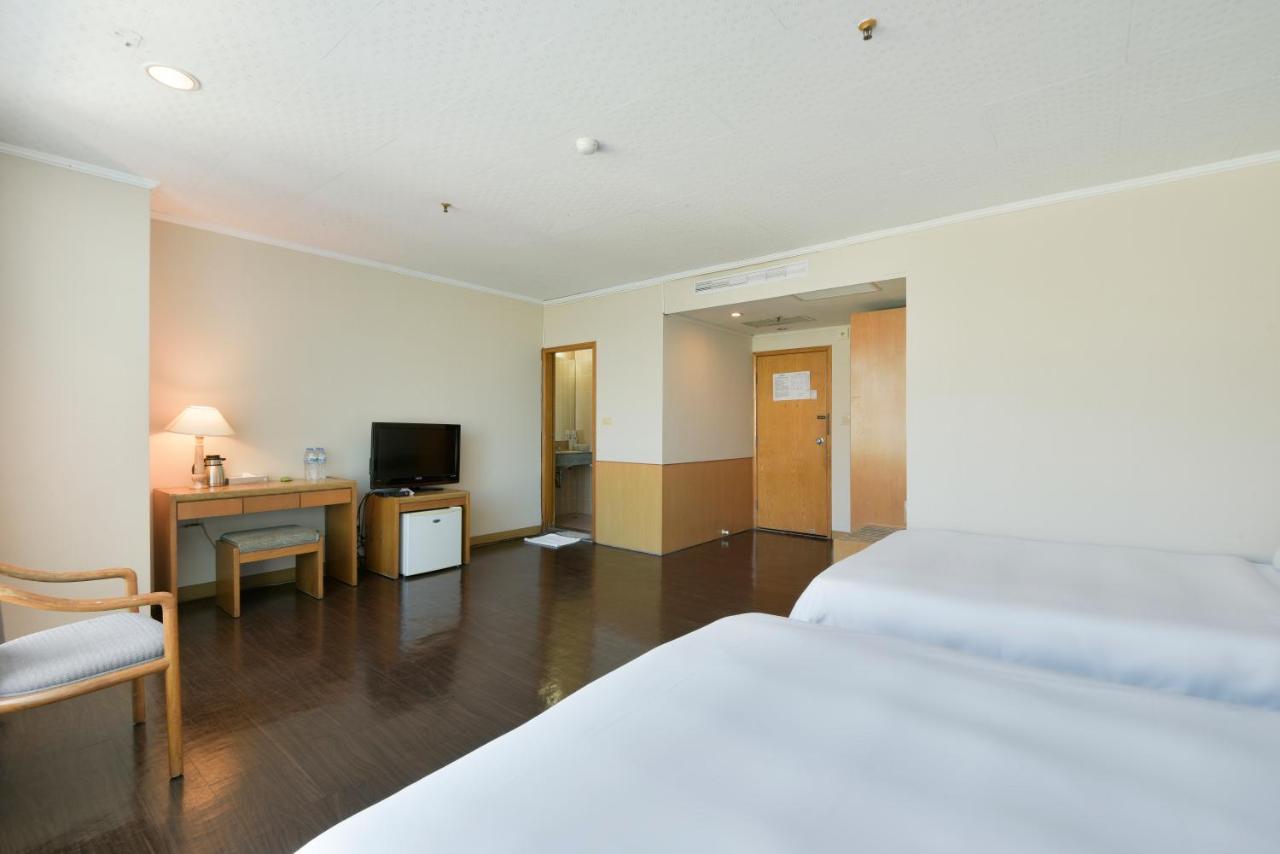 Back Home Hotel Цзяи Экстерьер фото